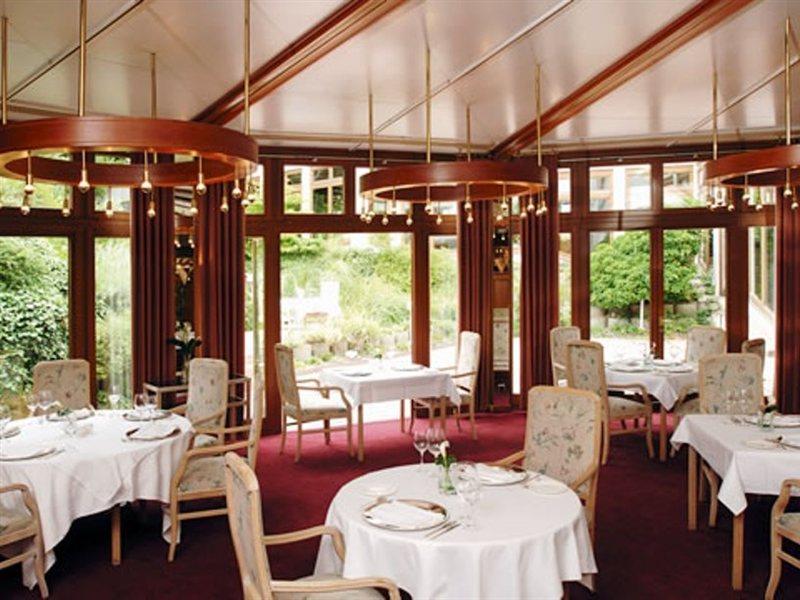 Nh Wiesbaden Restoran foto
